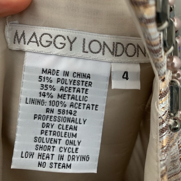 Silver and Gold Dress Maggy London - Picture 4 of 4